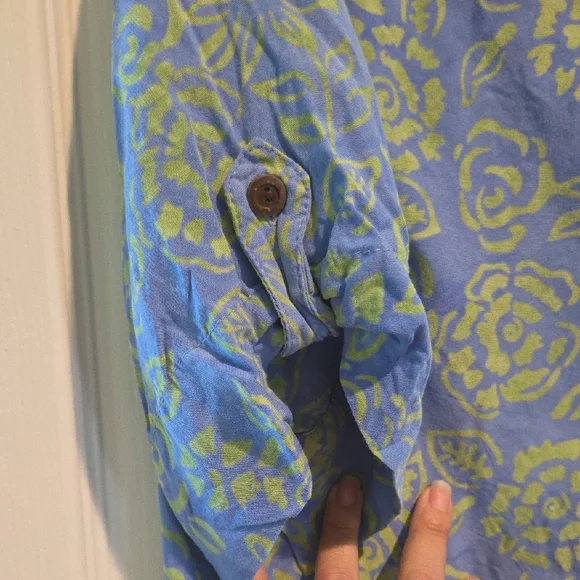 TravelSmith Blue and Green Floral Shirt - Picture 3 of 3